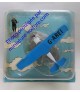 Das Tintin Blue Muller Airplane auf schwarzer Insel