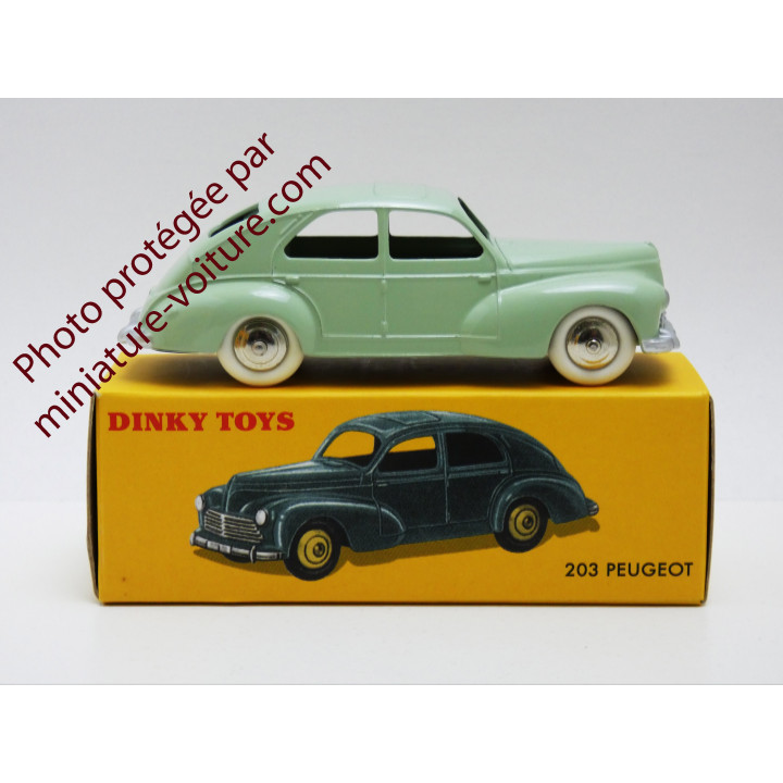Dinky Toys Atlas Peugeot 203