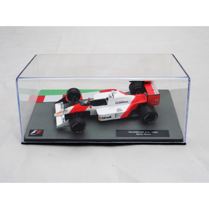Voiture miniature F1 McLaren MP 4/4 Ayrton SENNA 1988