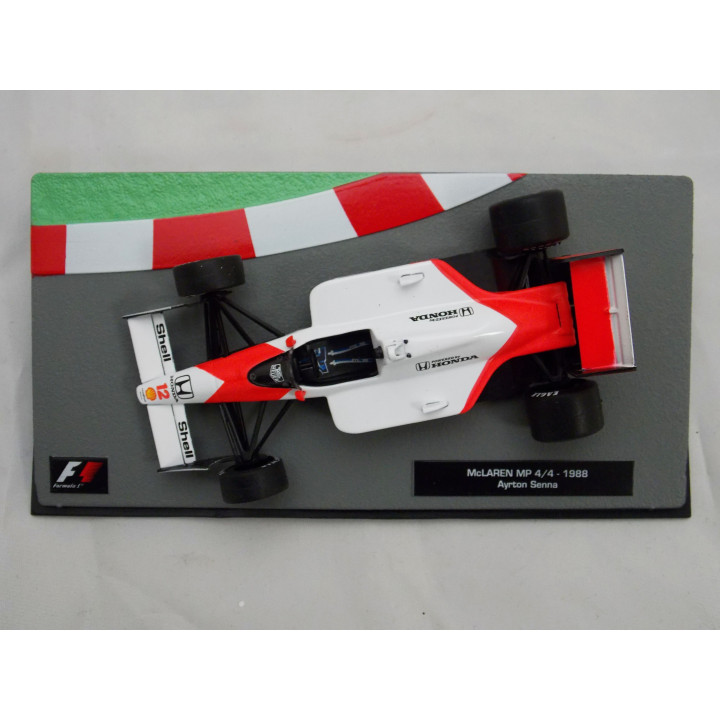 Voiture miniature F1 McLaren MP 4/4 Ayrton SENNA 1988
